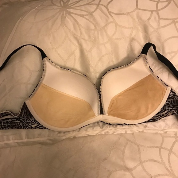 SOLD! Victoria’s Secret Animal Print Push Up Bra - Picture 6 of 7